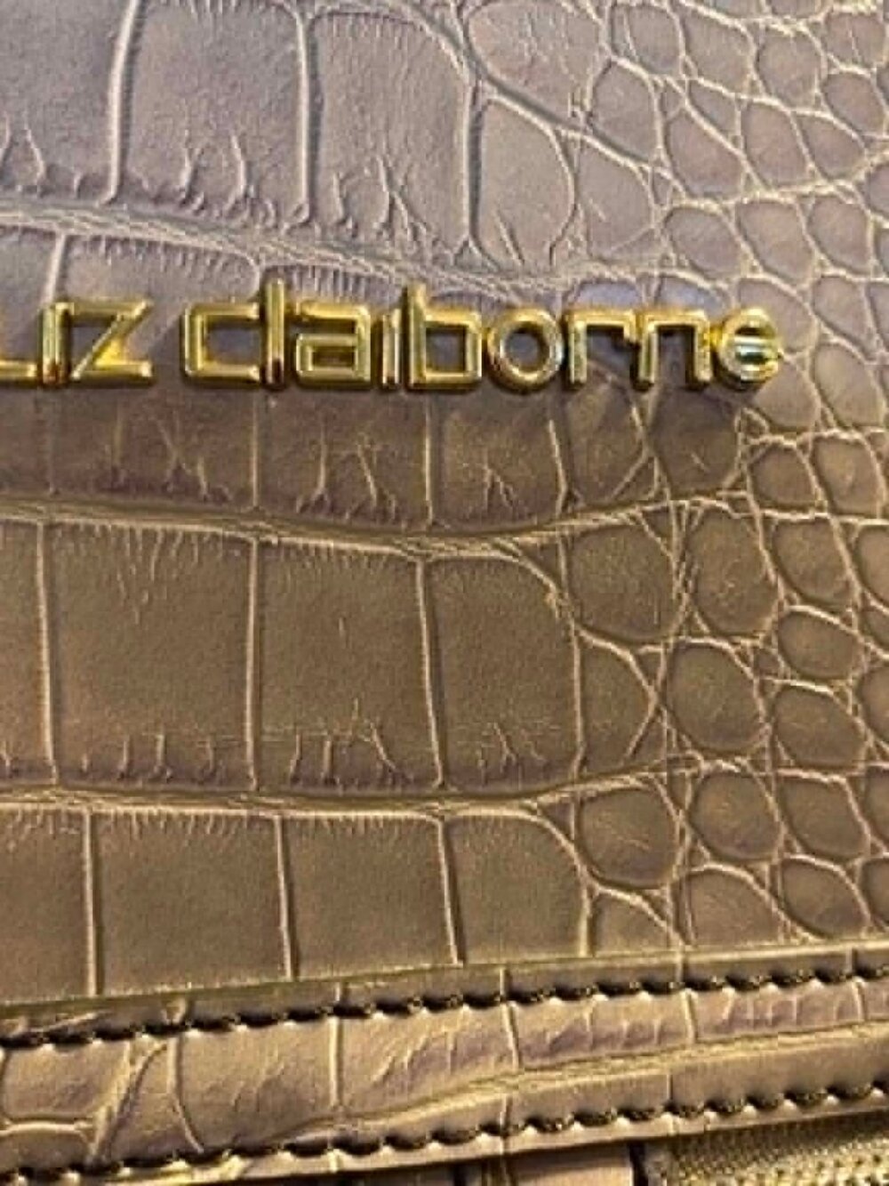 Liz Claiborne Grey Alligator Texture Laptop Bag - Picture 3 of 10